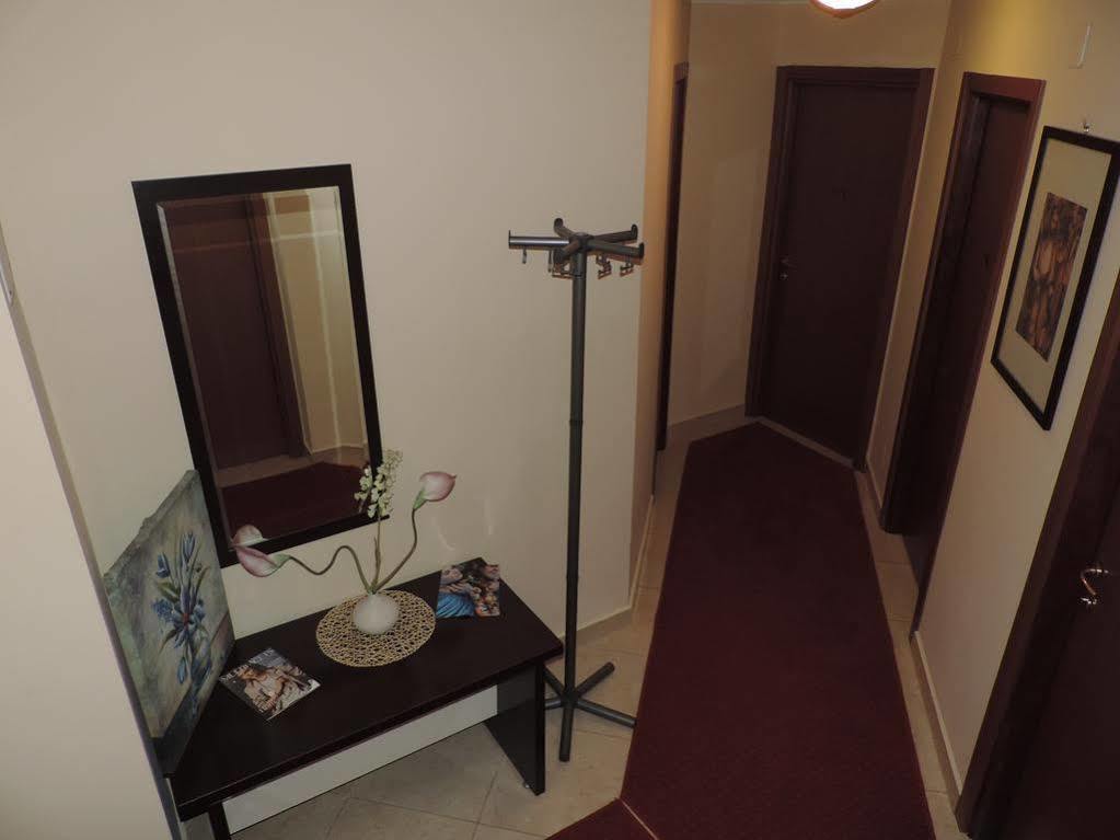 Monte Carlo Palace Rooms Bucharest Exterior photo